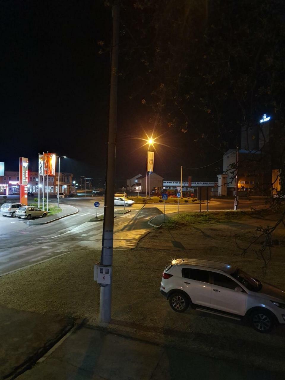 Apartman Markovic Bosanski Samac Exterior foto